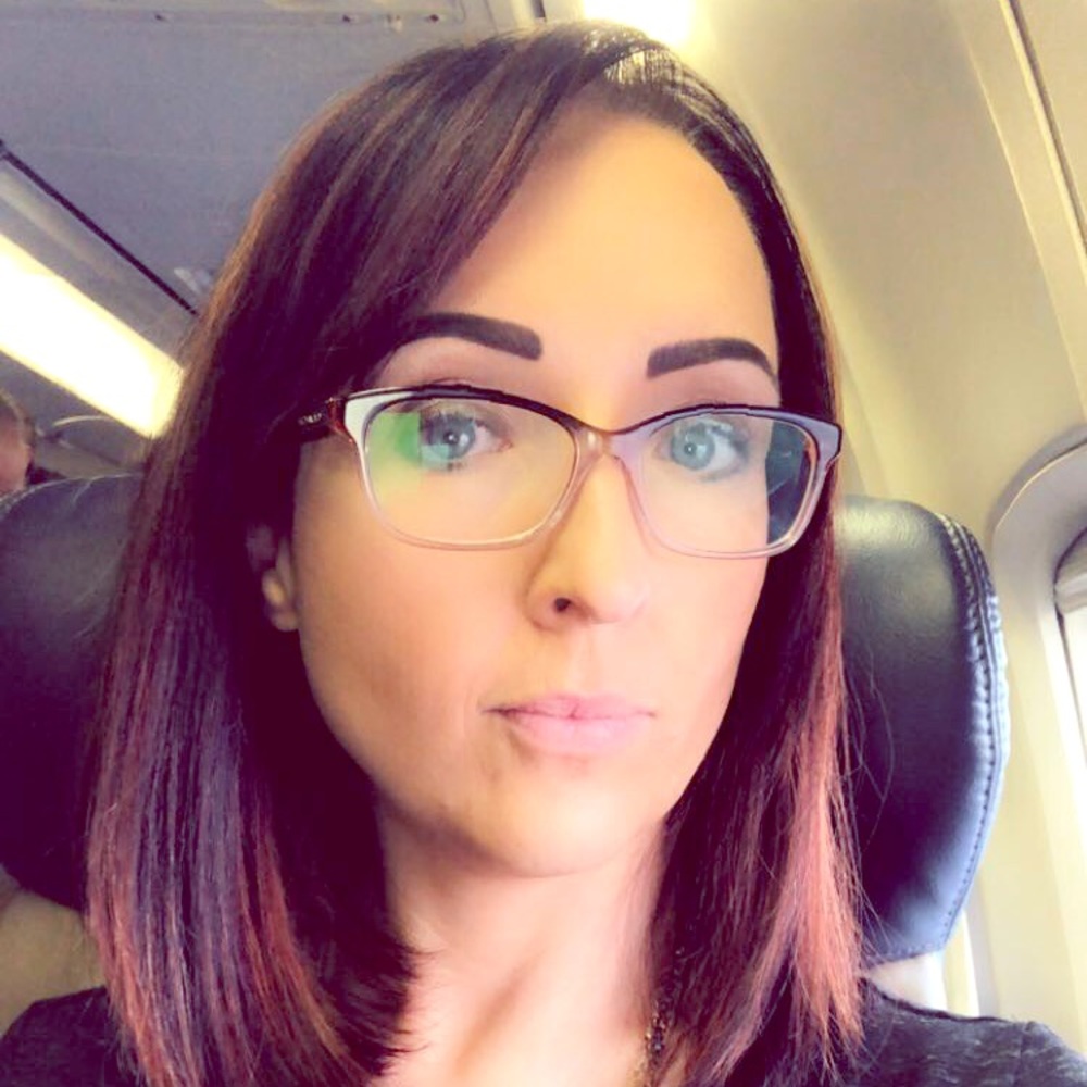 Meet your Posher, Corinne